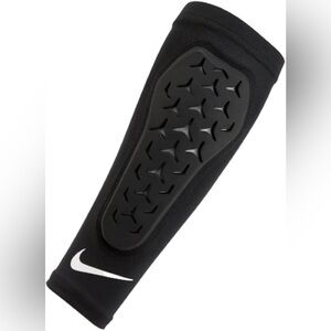 Nike padded forearm sleeve